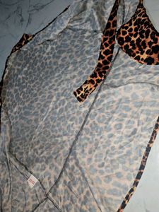 Leopard Print Tie-Front Crop Top 32-34