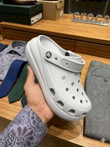 Crocs Crush