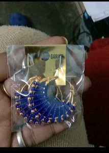 Earings