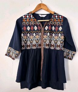 Pannkh Branded Top ❤️
