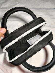 NARS Black Cosmetic Pouch