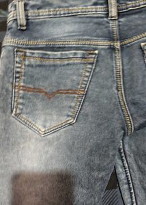 Light Wash Skinny Fit Jeans