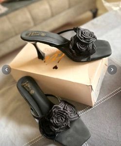 Chic Black Floral Mules