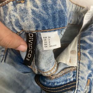 H&amp;M Classic Straight Leg Jeans