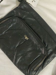 Gil holsters Black Leather Crossbody Bag