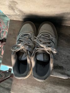 an white sneaker