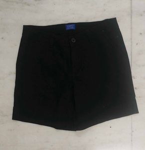Simply Basic Black Skort