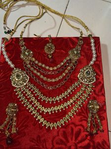 Stunning Indian Bridal Necklace Set