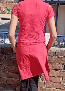 Red Kurti