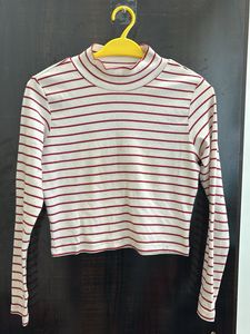Striped Long Sleeve Crop Top