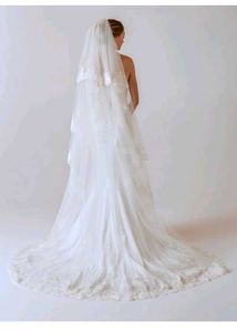 Elegant Bridal two tier Veil