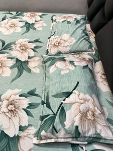 daily use Elegant Floral Bedsheet Set