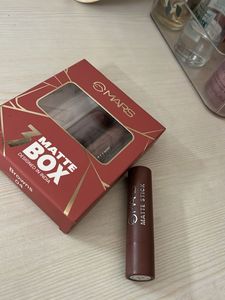 lipstick