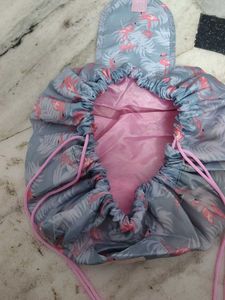 Flamingo Print Drawstring Makeup Bag