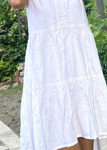 Chic White Tiered Midi Dress