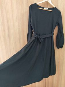 Black Midi Dress with Balloon Sleeves