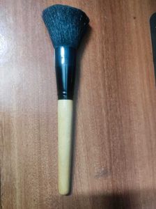Vega Powder Brush