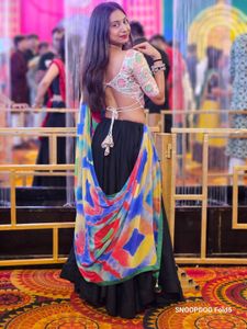 Embroidered Backless Blouse