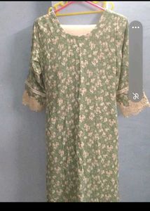 Green Floral Kurta with Lace Detail