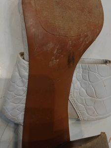 Mango Cream Sandals