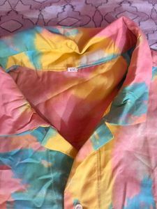 Vibrant Tie-Dye Short Sleeve Shirt