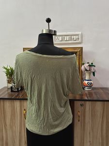 Cute Olive Green Off-Shoulder Tee