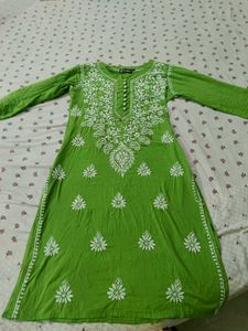 Green Embroidered Chikankari Kurta