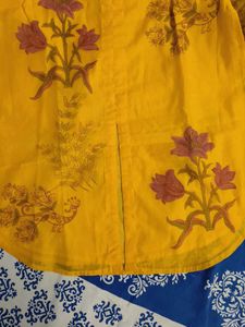 A Pretty Kurta With Floral Print