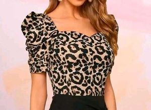 Leopard Print Puff Sleeve Top