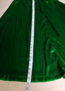 Elegant Kurta with Green Skirt Set