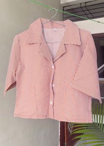 Chic Striped Button-Up Cropped Top