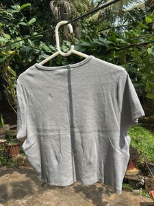 H&amp;M Divided Grey Ribbed T-Shirt