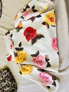 Off Shoulder Blackless Knot Top 💗🌸🌼