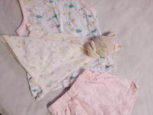Vry,Beautiful Baby Dress And Cute Hanky
