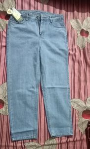 beautiful jeans for women 🙂