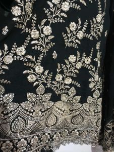 black heavy kurti with duppatta and lehga