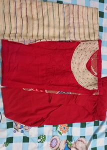 ❤️Red And Lining Cream Dupatta Suit❤️
