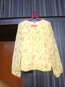 Chic Yellow Floral Print Blouse