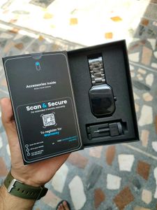 Boult Trail Premium Smartwatch 3D Curved Display
