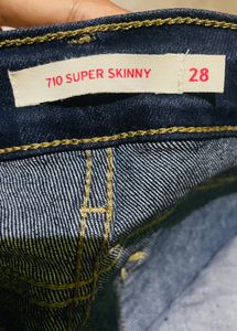 Dark Wash Skinny Jeans NEVER USED
