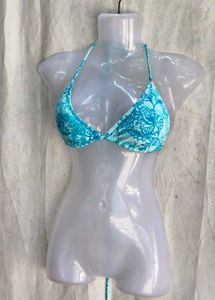17410. Blue Floral Bikini Top