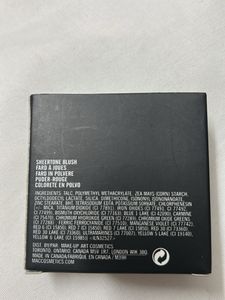 MAC Blush Pinch me
