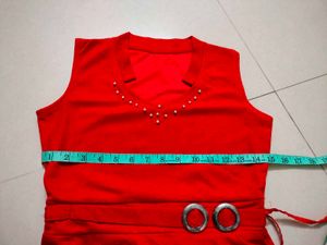 Red Sleeveless Midi Dress