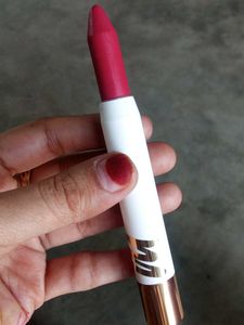 MYGLAMM perfect curves moisturising matte lip cray