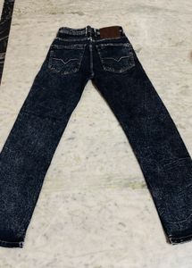 Distressed Wash Jeans
