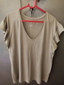 V-Neck Frilled sleeve top