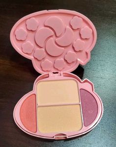 eyeshadow palette