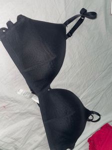 Set of 6 premium bras in size :34B
