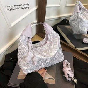 Stylish Embroidered Cosmetic Pouch