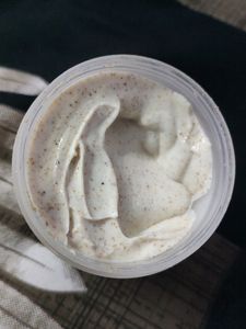 Glamveda Papaya And Apricot Scrub